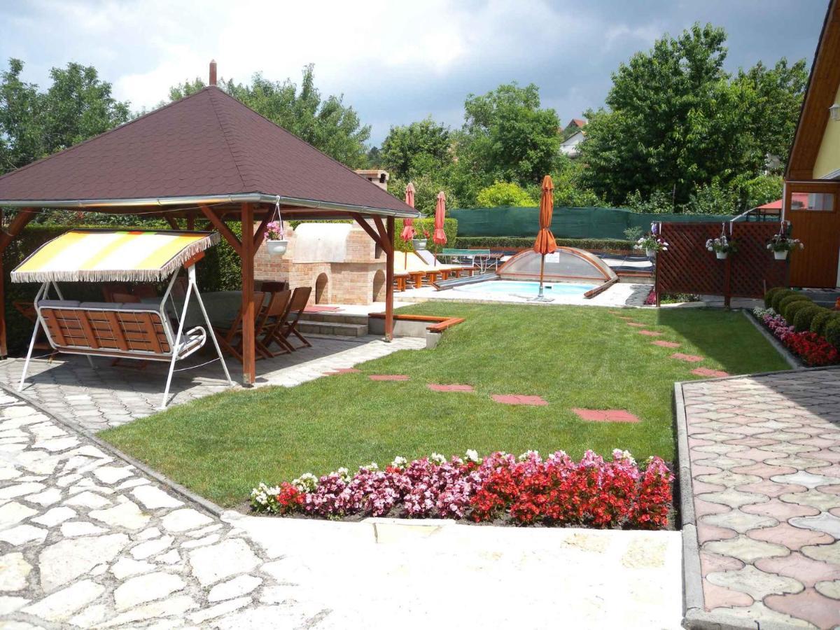 Holiday Home Balatonfuzfo/Balaton 18798 ภายนอก รูปภาพ