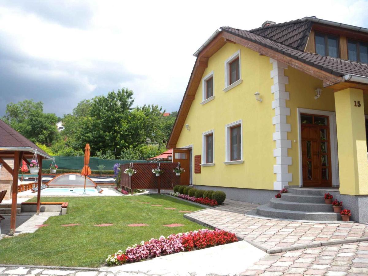 Holiday Home Balatonfuzfo/Balaton 18798 ภายนอก รูปภาพ